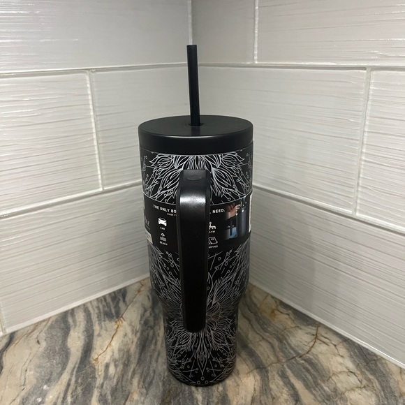 HydraPeak Black Wiccan Voyager 40 oz Steel Tumbler Handle Straw Wicca Floral NEW - Picture 2 of 6